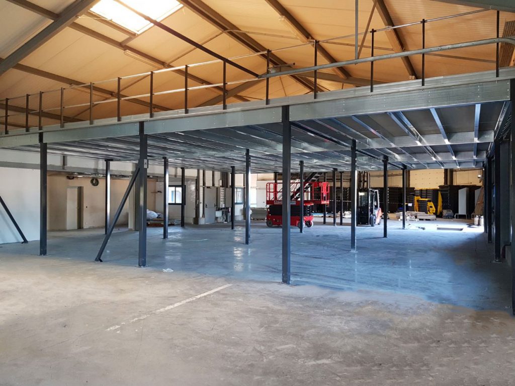 mezzanine de stockage